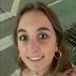 Meet your Posher, Camille